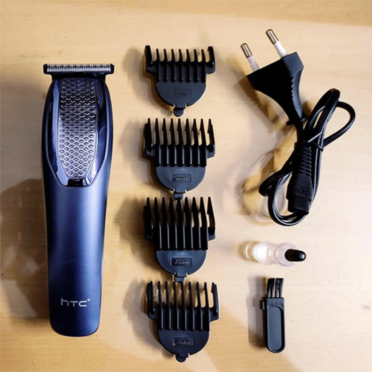 HTC AT 1210 Rechargeable Hair Trimmer