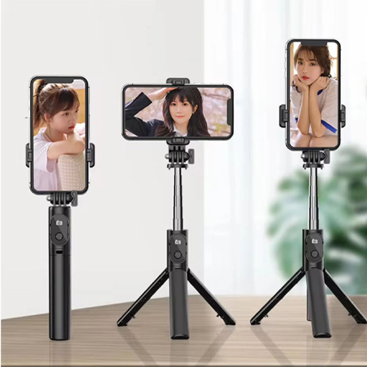 R1S Selfie Stick Wireless Remote With Fill Light