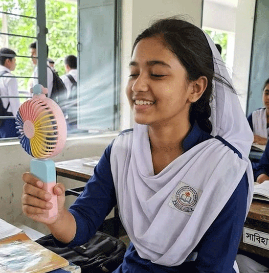 2 IN 1 Mini Fan With Mobile Stand